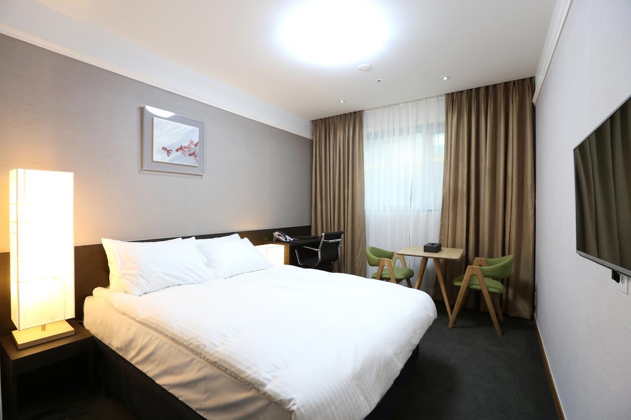 Benikea Premier Hotel Dongdaemun Seúl Exterior foto
